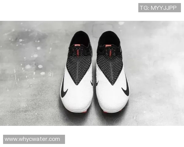 足球球星最爱休闲鞋推荐 时尚与舒适兼备的潮流之选